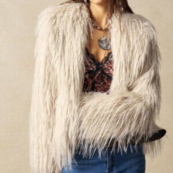 Biege Women's Boho Faux Fur Long Sleeve Jacket - Picture 8 of 10